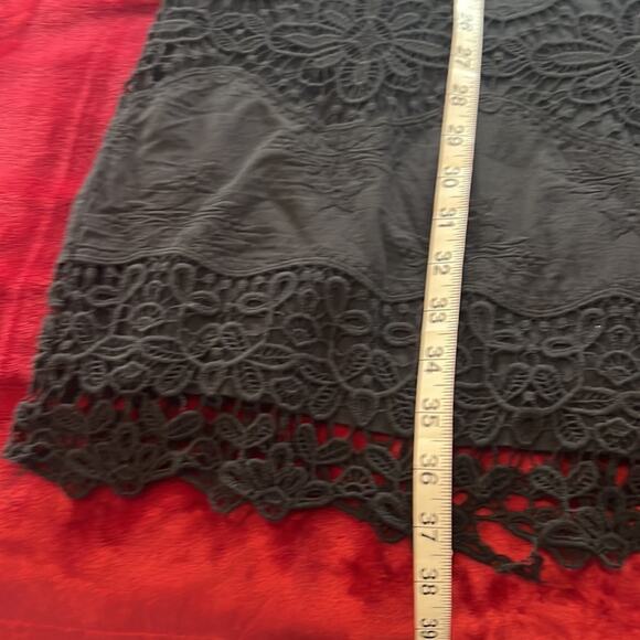 Ann Taylor Black Embroidered Lace Shift Dress 12 - Picture 7 of 7